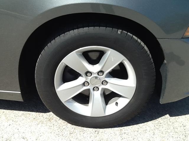 2012 Dodge Charger 8 Cyl