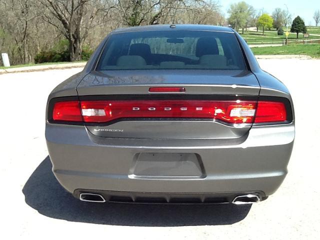 2012 Dodge Charger 8 Cyl