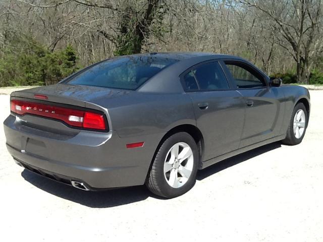2012 Dodge Charger 8 Cyl