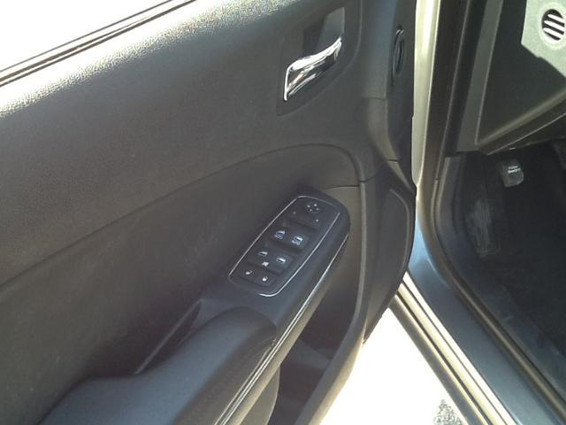 2012 Dodge Charger 8 Cyl