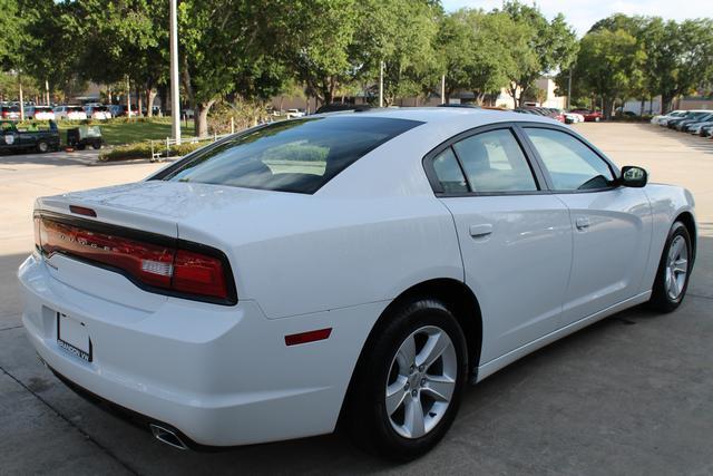 2012 Dodge Charger SE