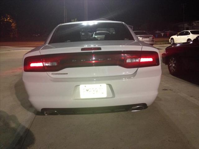2012 Dodge Charger 8 Cyl