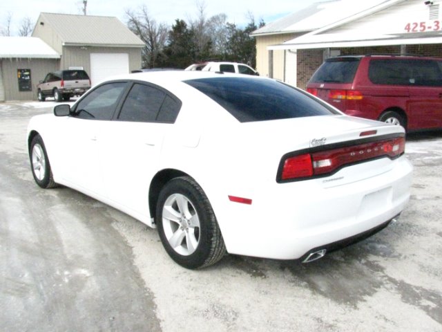2012 Dodge Charger SE