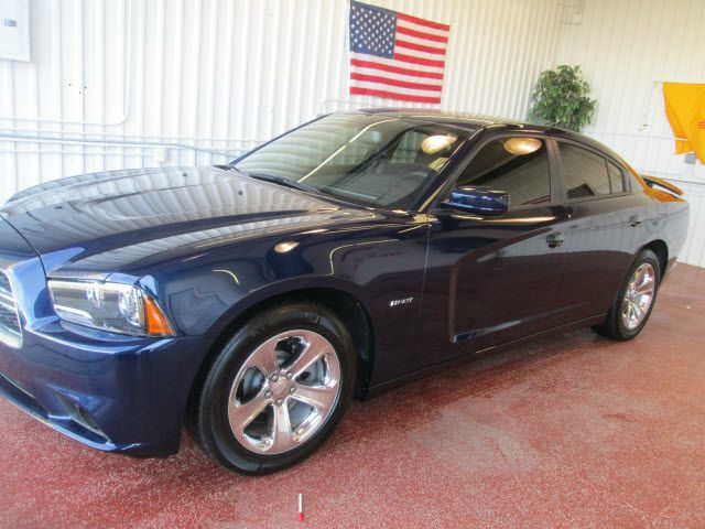 2013 Dodge Charger Deluxe Convertible