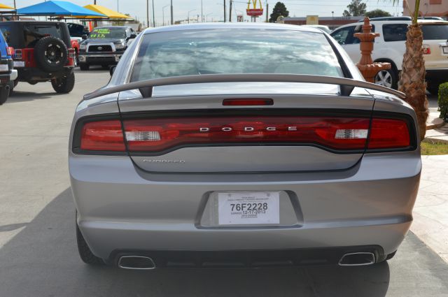 2013 Dodge Charger SE