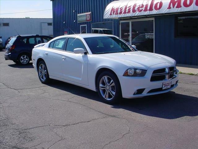 2013 Dodge Charger 137 WB 6.8L XLT