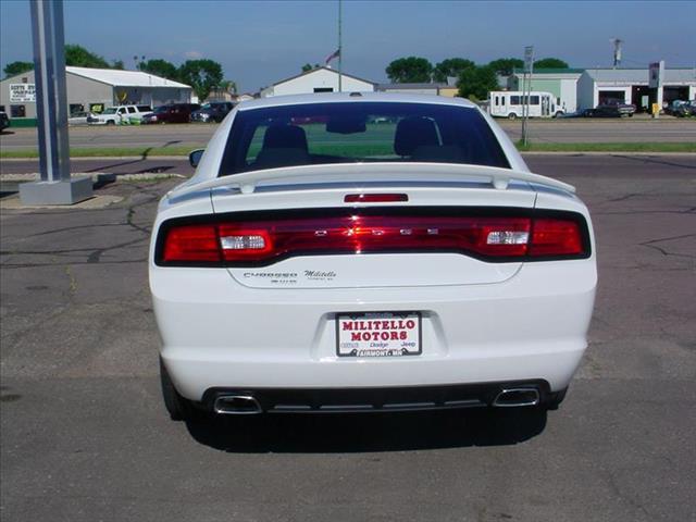 2013 Dodge Charger 137 WB 6.8L XLT