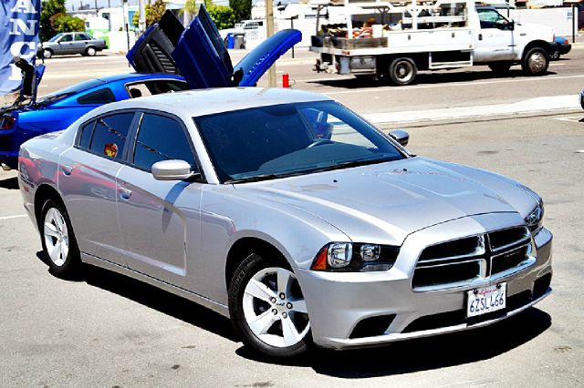 2013 Dodge Charger SE
