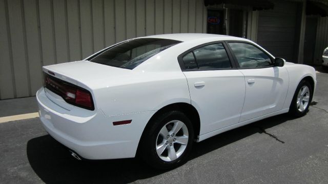 2013 Dodge Charger SE