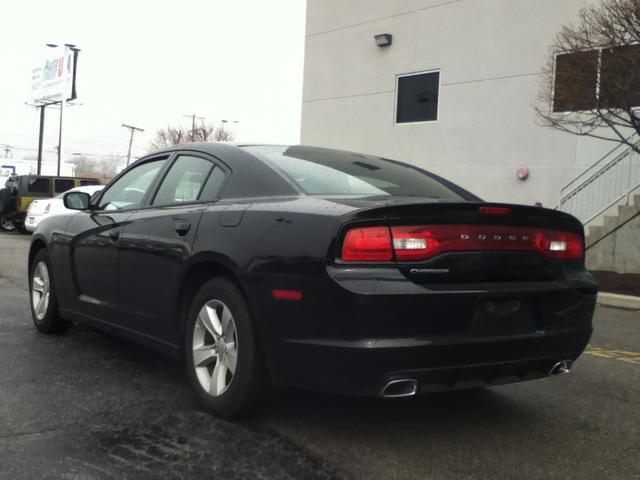 2013 Dodge Charger SE