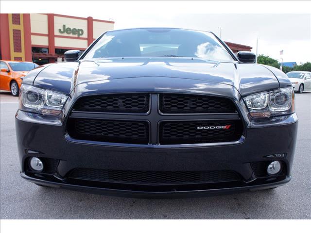 2013 Dodge Charger Deluxe Convertible