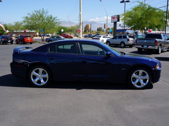 2013 Dodge Charger Deluxe Convertible
