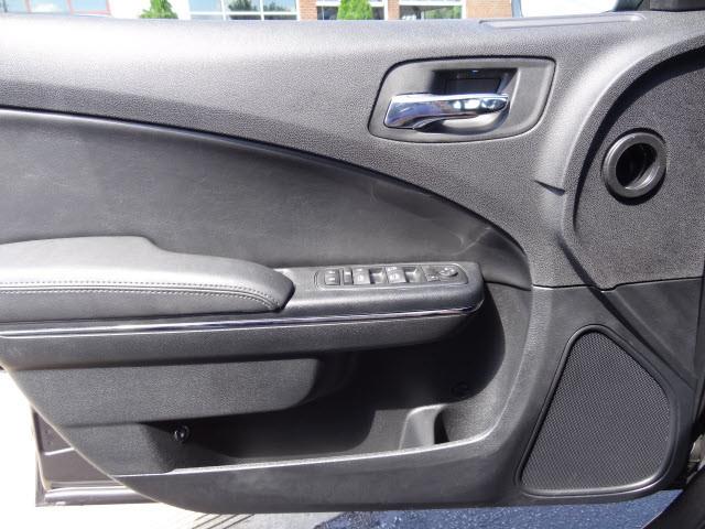 2013 Dodge Charger SE