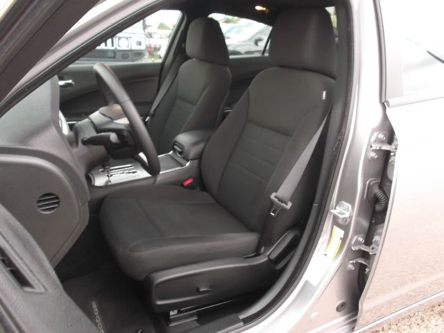 2013 Dodge Charger SE