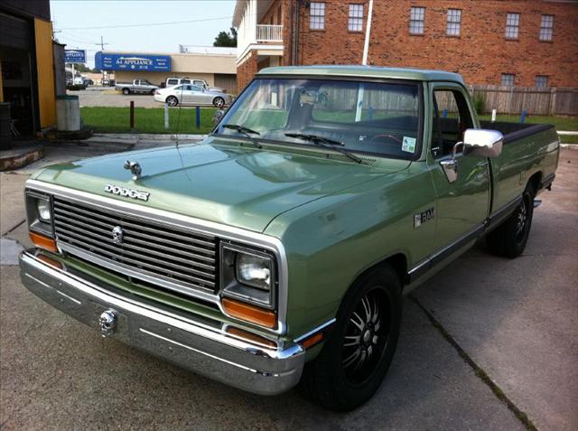 1988 Dodge D100 Pickup Bose Audio