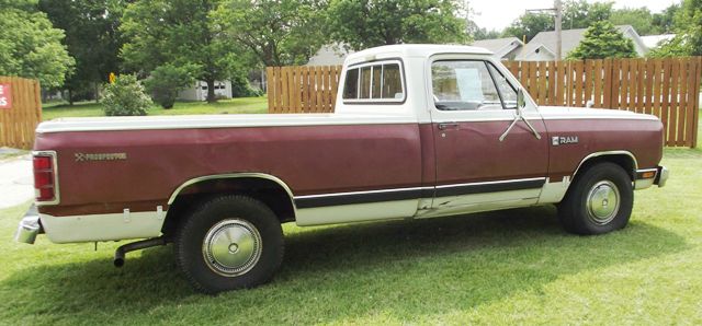 1985 Dodge D150 Pickup 4wd