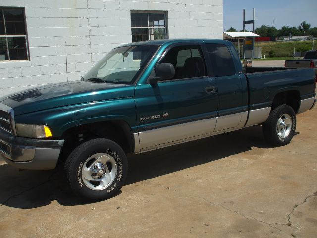 1998 Dodge D150 Pickup SLT
