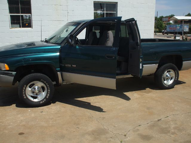 1998 Dodge D150 Pickup SLT