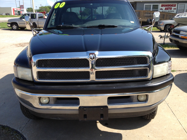 2000 Dodge D350 Pickup SLT
