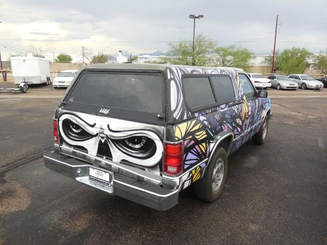 1989 Dodge Dakota Lariat 4D Crew Cab Truck