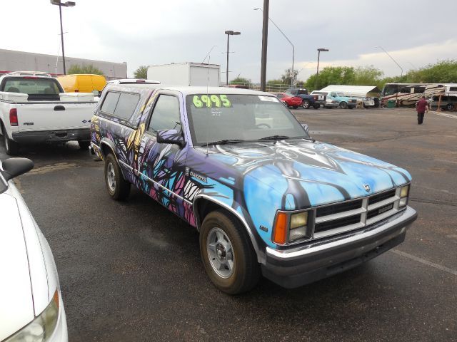 1989 Dodge Dakota Lariat 4D Crew Cab Truck