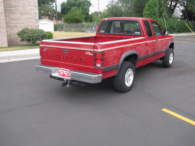 1992 Dodge Dakota SXT Ext Cab
