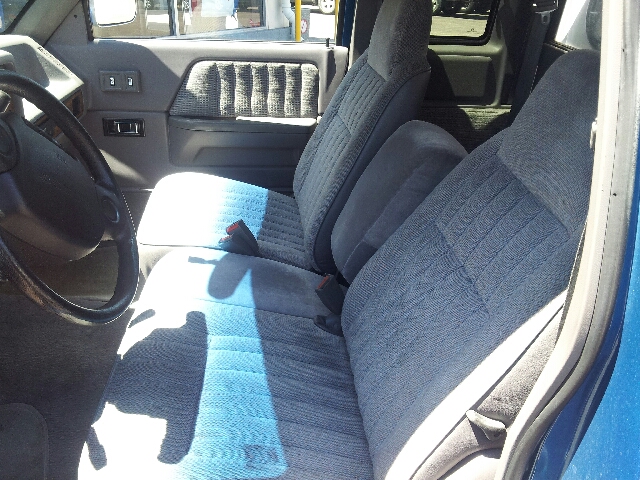 1994 Dodge Dakota Hybrid Sedan 4D