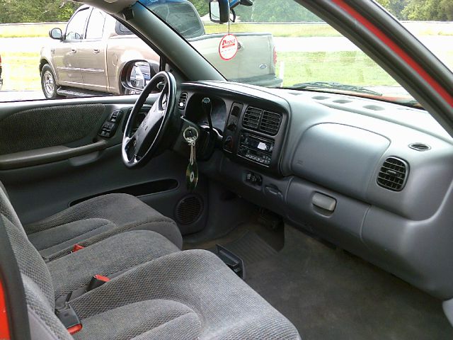 1997 Dodge Dakota Premier 4x4 SUV