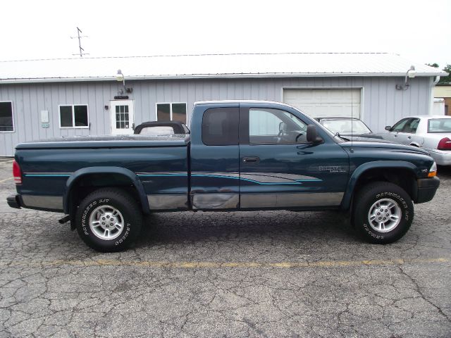 1998 Dodge Dakota 2dr Sport Coupe AMG