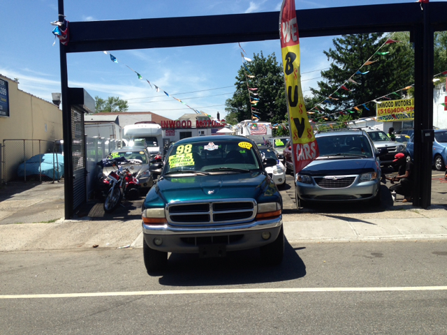 1998 Dodge Dakota 2500 Xtnded Cargo Van W. Bins