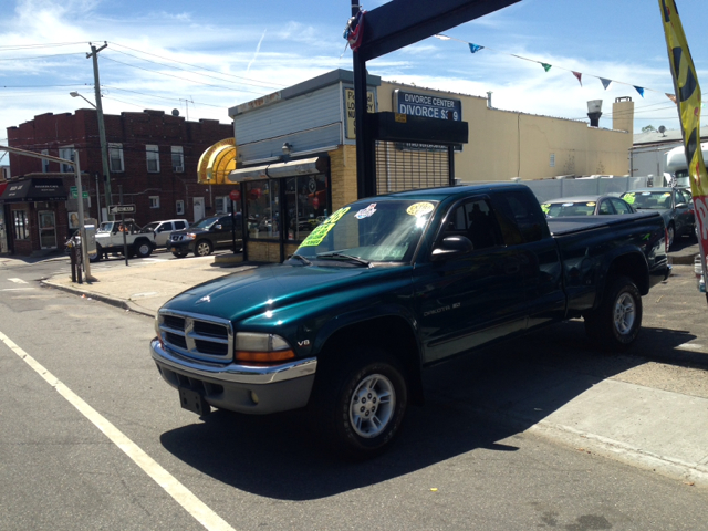 1998 Dodge Dakota 2500 Xtnded Cargo Van W. Bins
