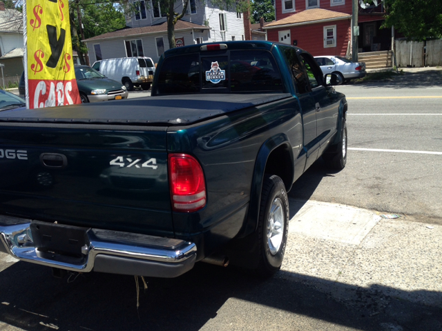 1998 Dodge Dakota 2500 Xtnded Cargo Van W. Bins