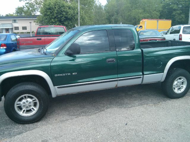 1998 Dodge Dakota 2dr Sport Coupe AMG