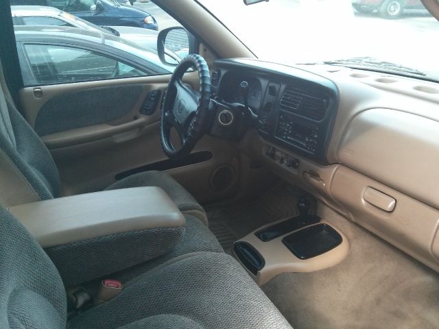 1998 Dodge Dakota 2dr Sport Coupe AMG