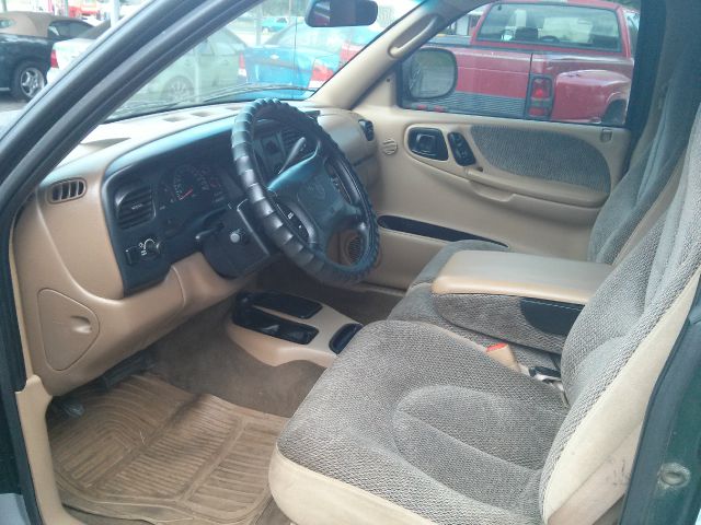 1998 Dodge Dakota 2dr Sport Coupe AMG