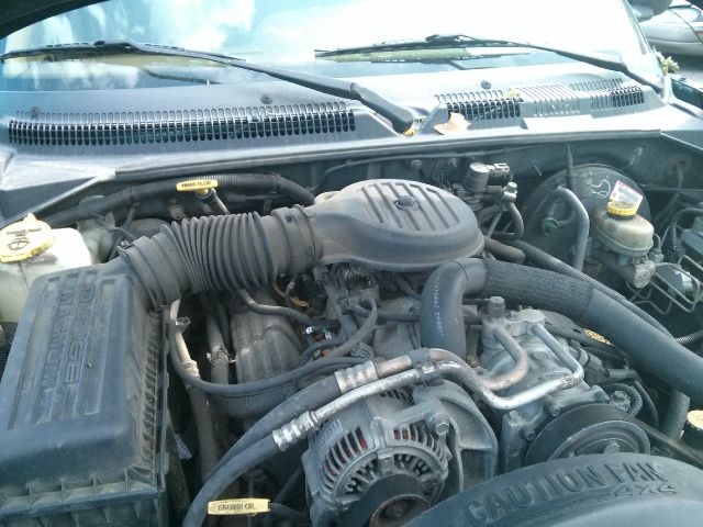 1998 Dodge Dakota 2dr Sport Coupe AMG