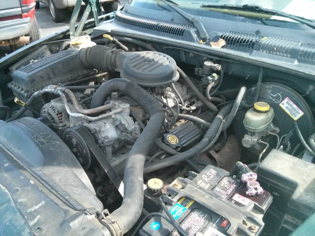 1998 Dodge Dakota 2dr Sport Coupe AMG