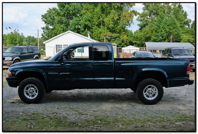 1998 Dodge Dakota 2dr Sport Coupe AMG