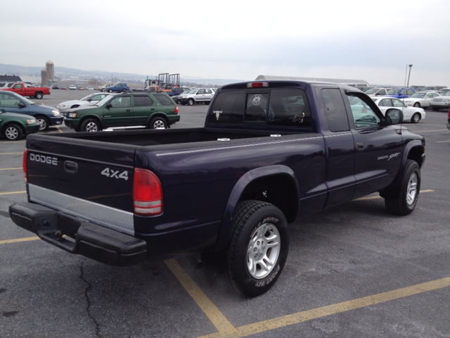 1999 Dodge Dakota 2dr Sport Coupe AMG