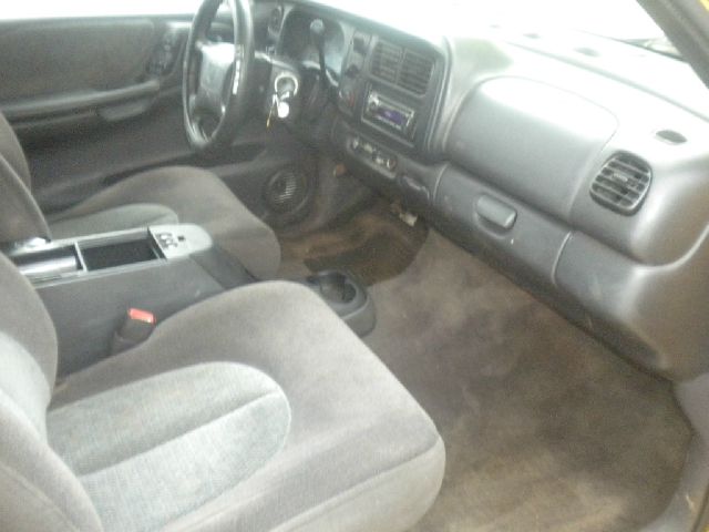 1999 Dodge Dakota Premier 4x4 SUV