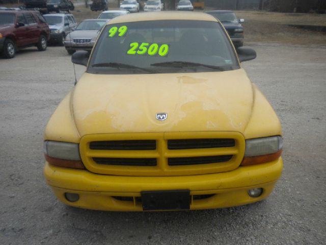 1999 Dodge Dakota Premier 4x4 SUV