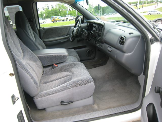 1999 Dodge Dakota 2010 Dodge R/T