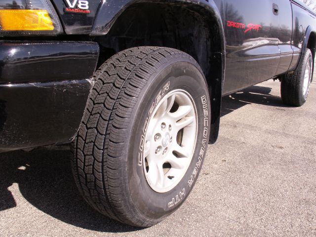 1999 Dodge Dakota 2dr Sport Coupe AMG