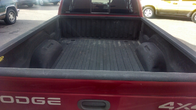 1999 Dodge Dakota 2dr Sport Coupe AMG