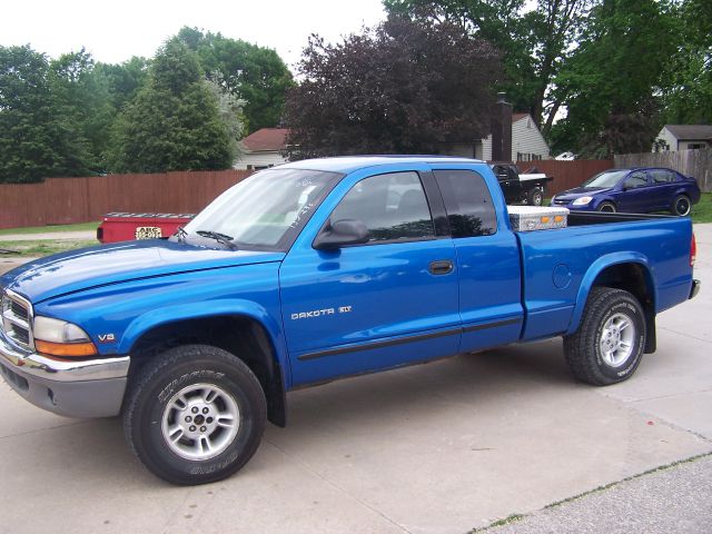 1999 Dodge Dakota 2dr Sport Coupe AMG