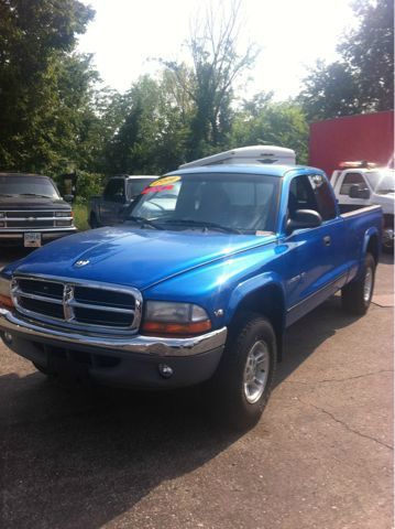 1999 Dodge Dakota 2dr Sport Coupe AMG