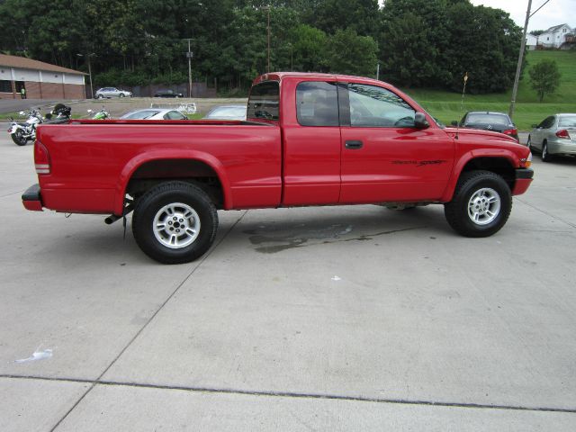 2000 Dodge Dakota L Sport Utility