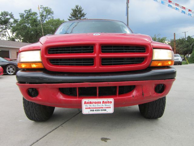 2000 Dodge Dakota L Sport Utility