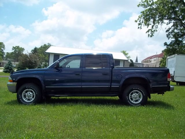 2000 Dodge Dakota 4X4 Premier (roof)