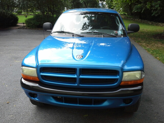 2000 Dodge Dakota 4X4 Premier (roof)